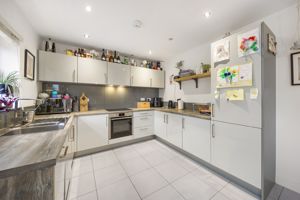 Comley Crescent